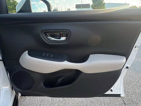 New 2027 Honda HR-V LX image 12