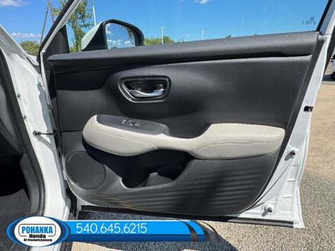 New 2026 Honda HR-V LX image 28