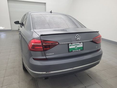Used 2017 Volkswagen Passat 1.8T S FWD image 6