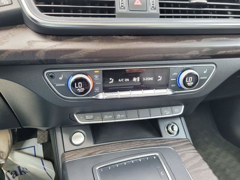 Used 2018 Audi Q5 2.0T Premium AWD/4WD image 29