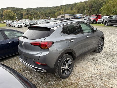 Used 2021 Buick Encore GX Essence image 3