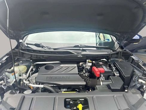 Used 2025 Nissan Rogue SV FWD image 15