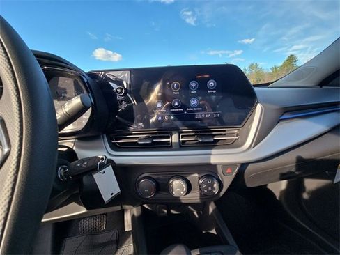 New 2026 Chevrolet Trax LS image 11