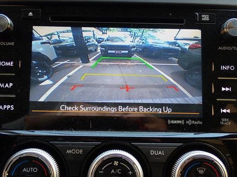 Used 2017 Subaru Forester 2.5i Touring AWD/4WD image 11
