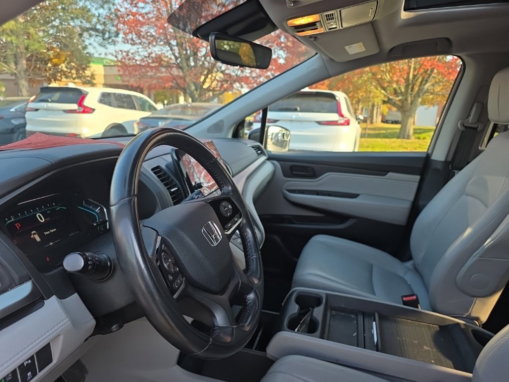 Used 2018 Honda Odyssey Touring image 27