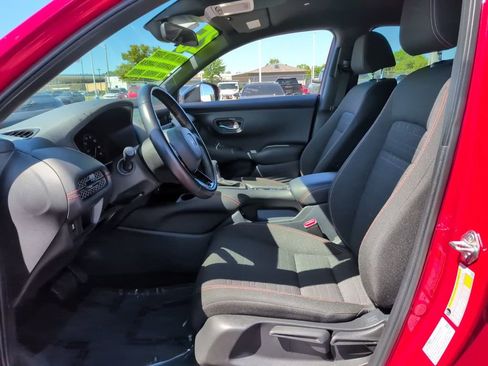 Used 2025 Honda HR-V Sport image 20