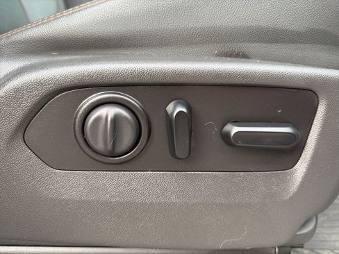 Used 2020 GMC Sierra 1500 AT4 w/ AT4 Premium Package image 30