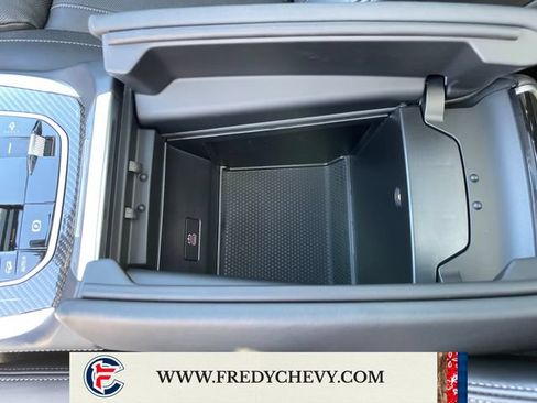 Used 2025 BMW X7 M60i AWD/4WD image 27