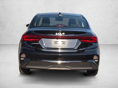 Used 2024 Kia Forte LXS FWD image 6