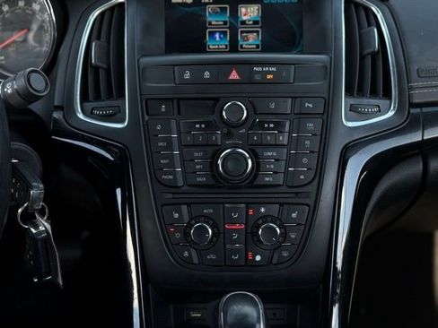 Used 2017 Buick Cascada Premium image 25