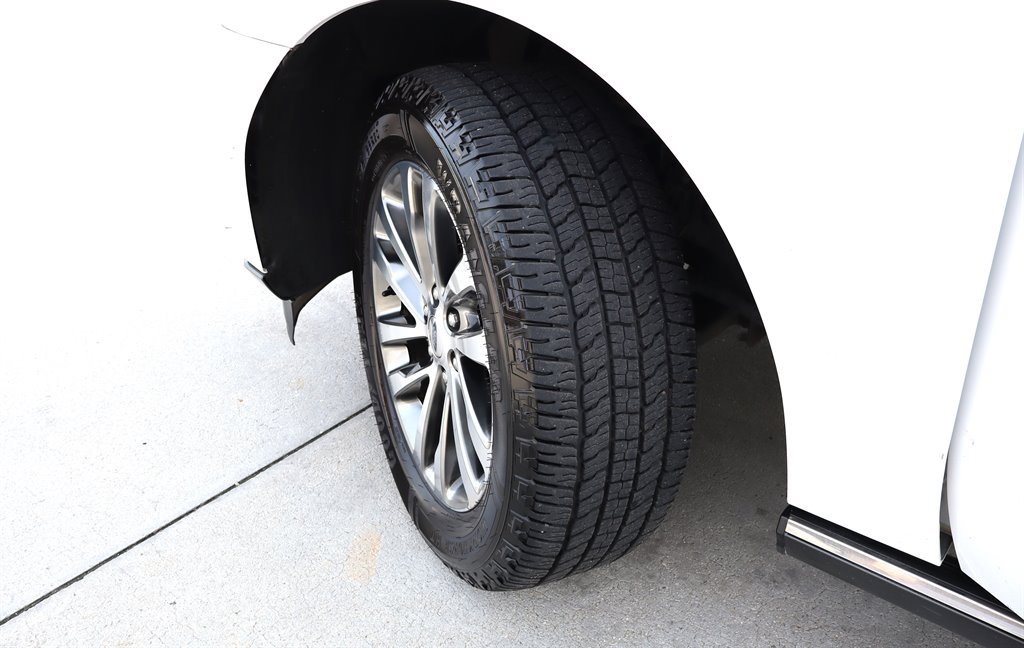 Used 2018 Ford Expedition Max Limited RWD image 10