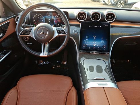 Used 2023 Mercedes-Benz C 300 4MATIC Sedan image 12