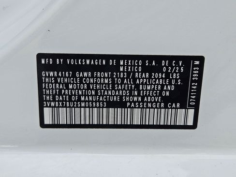 Used 2025 Volkswagen Jetta Sport FWD image 31