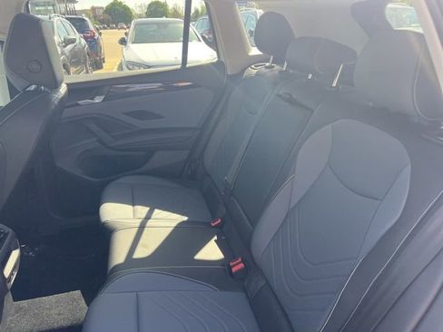 New 2026 Volkswagen Tiguan SE AWD/4WD image 8