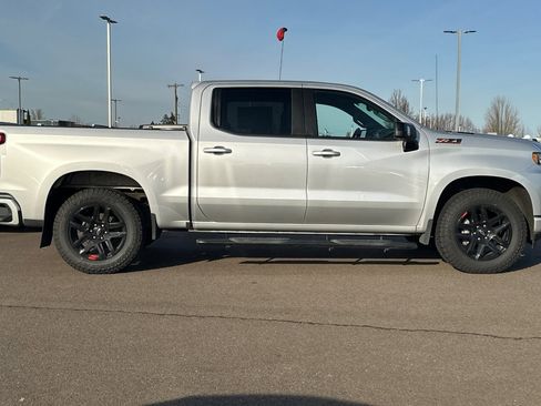 Used 2022 Chevrolet Silverado 1500 RST w/ LPO, Blackout Package image 3