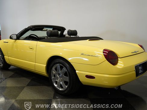 Used 2002 Ford Thunderbird image 9