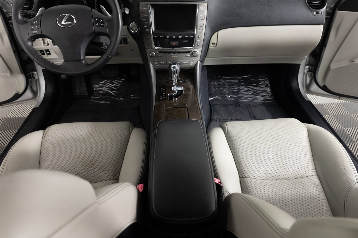 Used 2010 Lexus IS 250 w/ Premium Pkg Value Edition RWD image 37