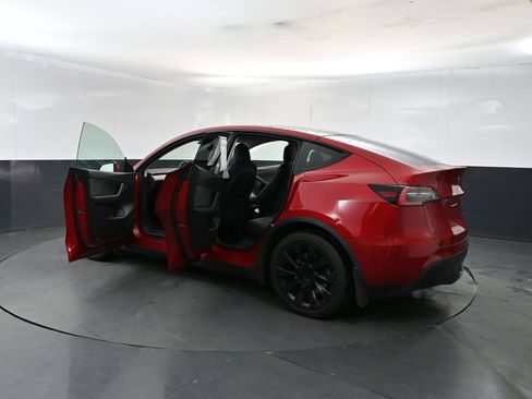 Used 2021 Tesla Model Y Long Range AWD/4WD image 26