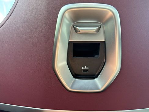 Certified 2023 BMW 740i RWD image 19