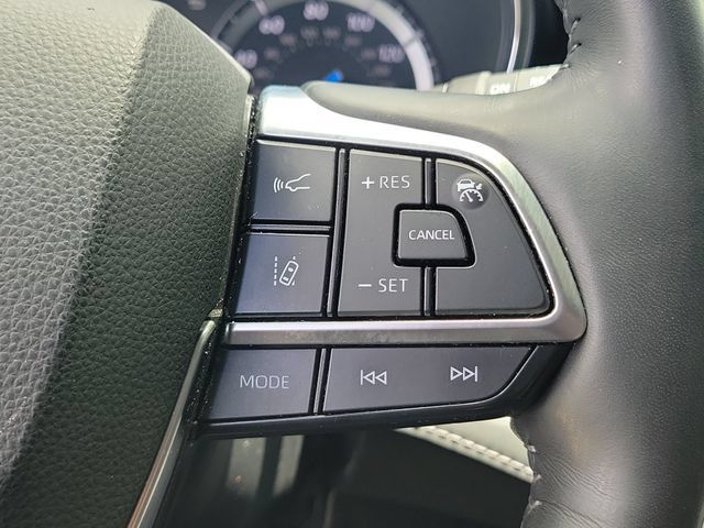 Used 2021 Toyota Highlander Platinum FWD image 27