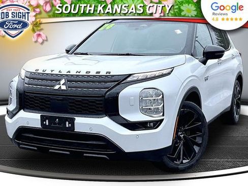 Used 2024 Mitsubishi Outlander SEL Black Edition image 1