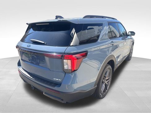 New 2026 Ford Explorer ST-Line w/ ST-Line Street Pack AWD/4WD image 6