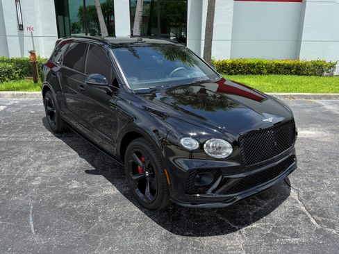 Used 2022 Bentley Bentayga AWD/4WD image 6