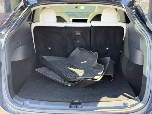 Used 2020 Tesla Model Y Performance image 18