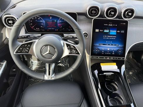 New 2026 Mercedes-Benz GLC 300 image 4