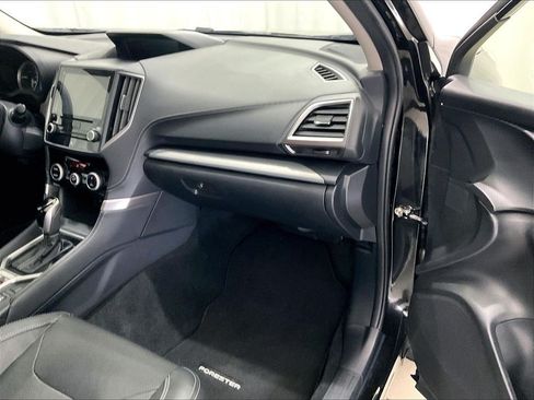 Used 2019 Subaru Forester Limited AWD/4WD image 13