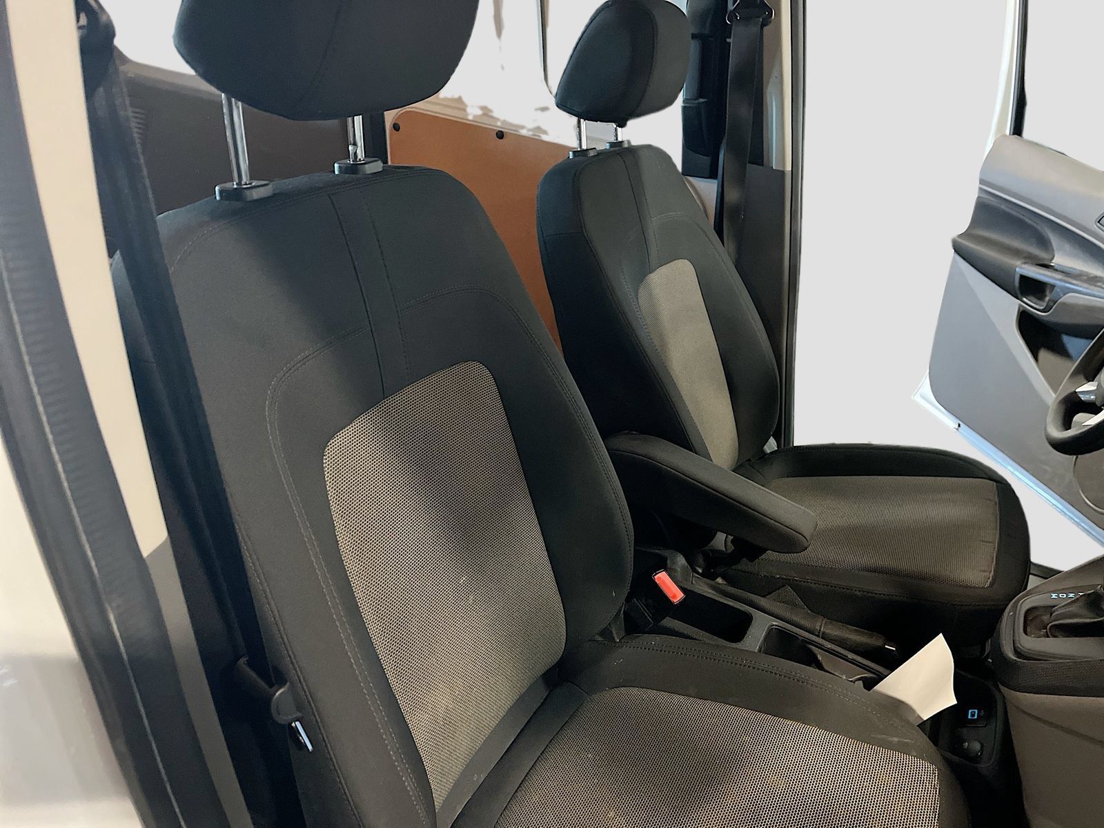 Used 2023 Ford Transit Connect XL FWD image 26