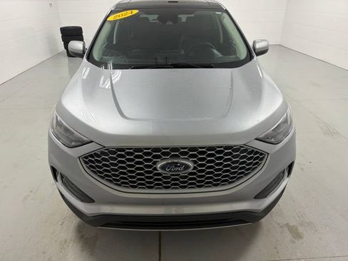Used 2024 Ford Edge SEL w/ Convenience Package AWD/4WD image 3