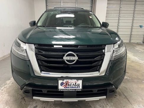 Used 2024 Nissan Pathfinder Platinum w/ Cargo Package image 8