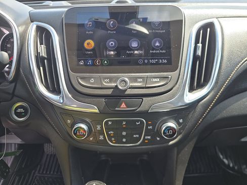 Used 2020 Chevrolet Equinox Premier FWD image 11