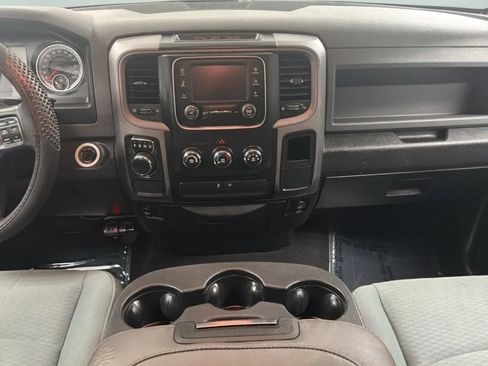Used 2017 RAM 1500 Express w/ Express Value Package RWD image 15