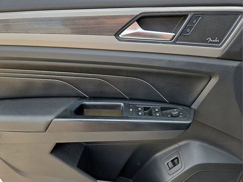 Used 2021 Volkswagen Atlas SEL Premium AWD/4WD image 22