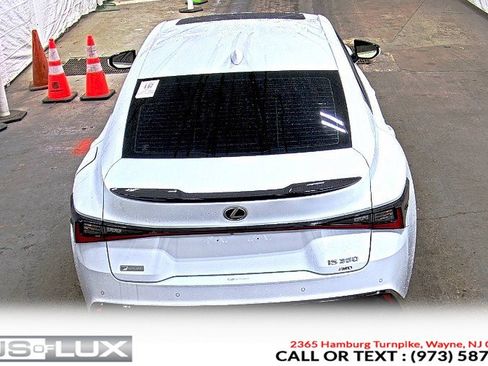 Used 2021 Lexus IS 350 F Sport w/ Accessory Package 2 AWD/4WD image 5