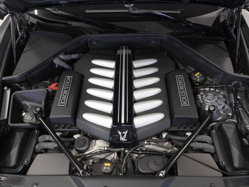 Used 2019 Rolls-Royce Dawn RWD image 65