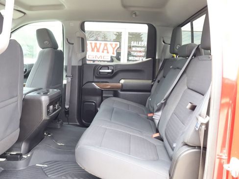 Used 2021 Chevrolet Silverado 1500 LT Trail Boss w/ Convenience Package II image 27