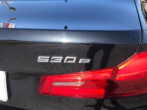 Used 2018 BMW 530e xDrive 530e xDrive iPerformance Sedan w/ Premium Package 2 image 41