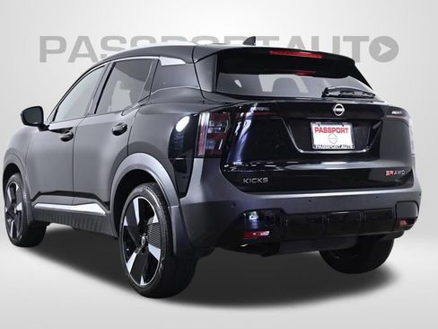 Certified 2025 Nissan Kicks SR AWD/4WD image 5