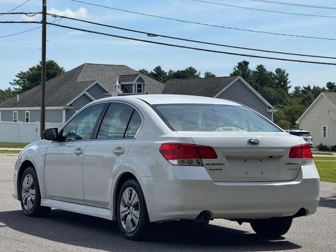 Used 2013 Subaru Legacy 2.5i AWD/4WD image 8