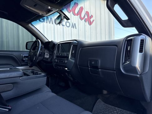 Used 2017 Chevrolet Silverado 1500 LT w/ LT Convenience Package image 43