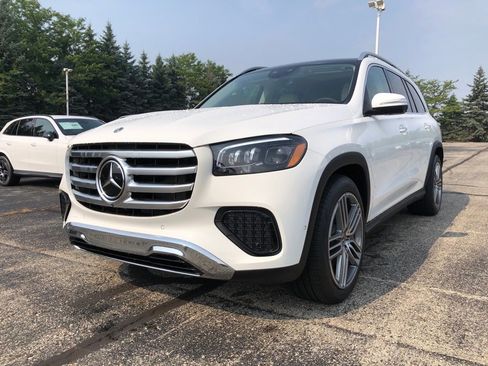 New 2025 Mercedes-Benz GLS 450 4MATIC image 3