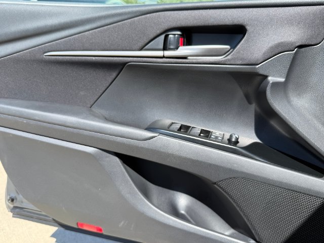 Used 2026 Toyota Camry LE FWD image 22