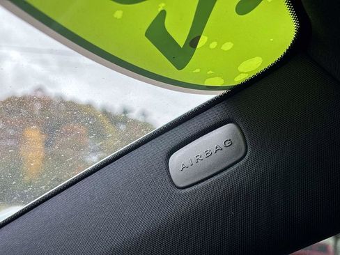 Used 2015 Mercedes-Benz GL 550 4MATIC image 32