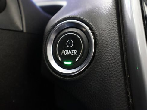 Used 2022 Chevrolet Bolt EUV LT w/ Comfort Package image 37