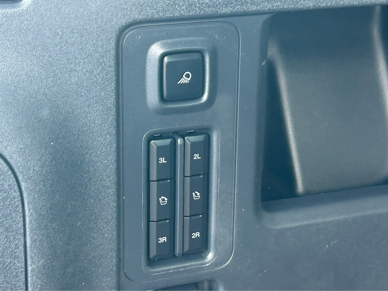 Certified 2025 Ford Expedition Active AWD/4WD image 10