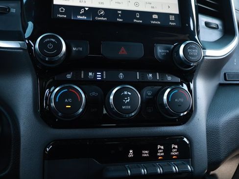 Used 2022 RAM 1500 Laramie w/ Sport Appearance Package AWD/4WD image 19