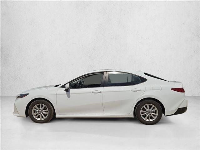 Used 2025 Toyota Camry LE FWD image 8